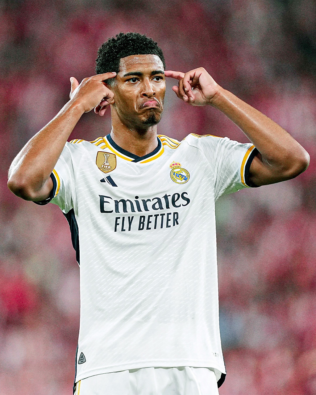 中场大闸，赫拉芬贝赫当选国米vs利物浦全场最佳球员（赫拉芬贝赫统治中场，荣膺国米vs利物浦全场最佳）