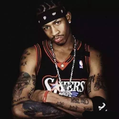 球队取胜后送亚泰降级，海牛球迷在退场时高喊“亚泰降级啦”（海牛赢球送亚泰降级，球迷退场齐喊“亚泰降级啦”）