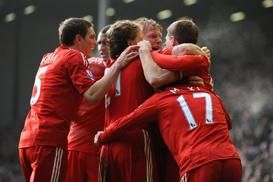 占总数60%，亚马尔是西班牙社媒遭受仇恨犯罪攻击最多的球员（西班牙社媒仇恨犯罪中，亚马尔遭受攻击最多，占60%）