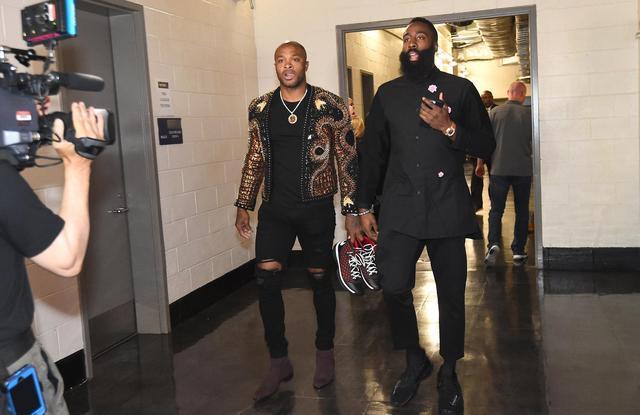 迪马济奥：莫拉塔与国米比赛中内收肌受伤，将至少缺阵一个月（迪马济奥：莫拉塔战国米内收肌受伤，预计至少休战一个月）