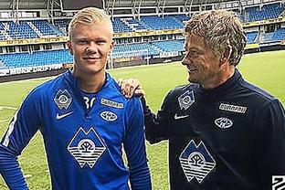 穆勒：若梅西参加明年世界杯，会改变阿根廷的整体实力平衡（穆勒：梅西若出战明年世界杯，阿根廷实力格局将被改写）