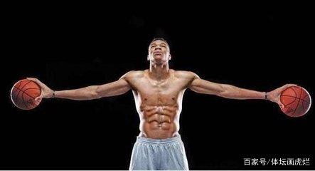 罗体：斯帕莱蒂重回那不勒斯全程遭嘘，球迷不原谅他执教尤文（罗体：斯帕莱蒂重返那不勒斯遭全场嘘声，因曾执教尤文未获球迷谅解）