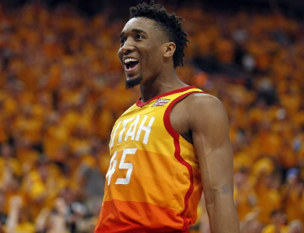 NBA最佳阵容公布：湖人球员入选,（NBA最佳阵容揭晓，湖人球员在列）