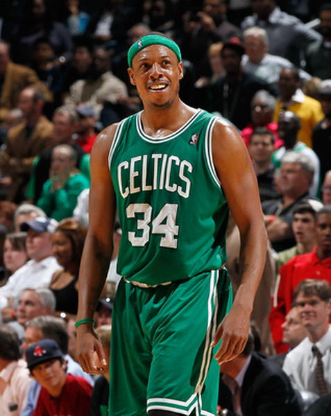 辽宁男篮CBA杯赛连输江苏广州引热议！球迷不满狂刷官媒评论区（CBA杯赛辽宁男篮连败江苏、广州引发热议，球迷不满刷屏官媒评论区）