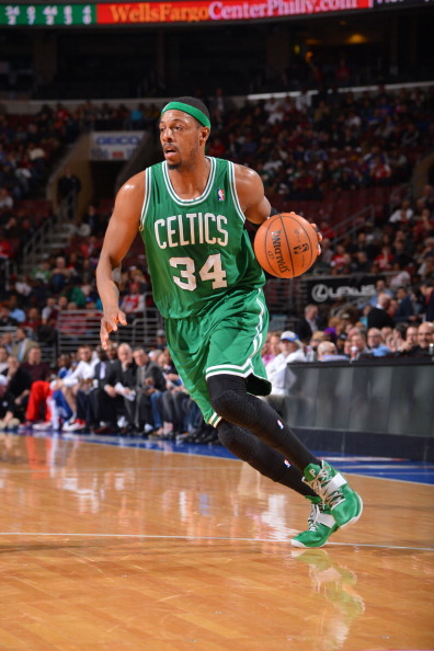 卡莱尔：内姆布哈德遭遇右大腿挫伤，将缺席今天的比赛（卡莱尔称内姆布哈德右大腿挫伤，今日将缺阵）