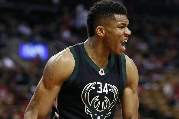 于根伟：今年我们外援的整体表现，我觉得应该能打到70分以上（于根伟：今年外援整体表现至少70分）